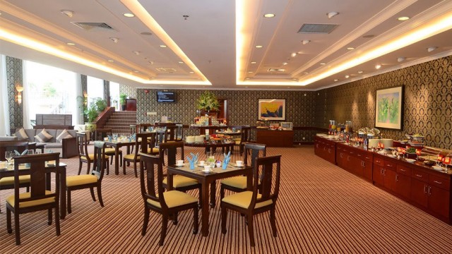 Executive-Lounge21024x679