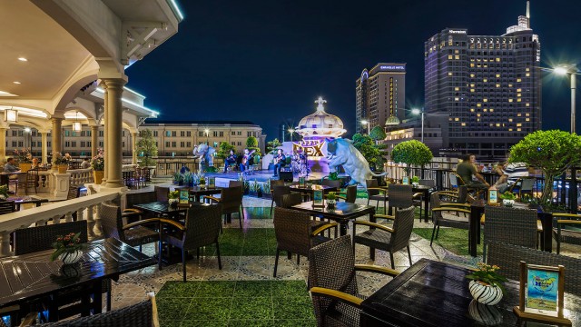 Rooftop-Garden-Bar-(1)